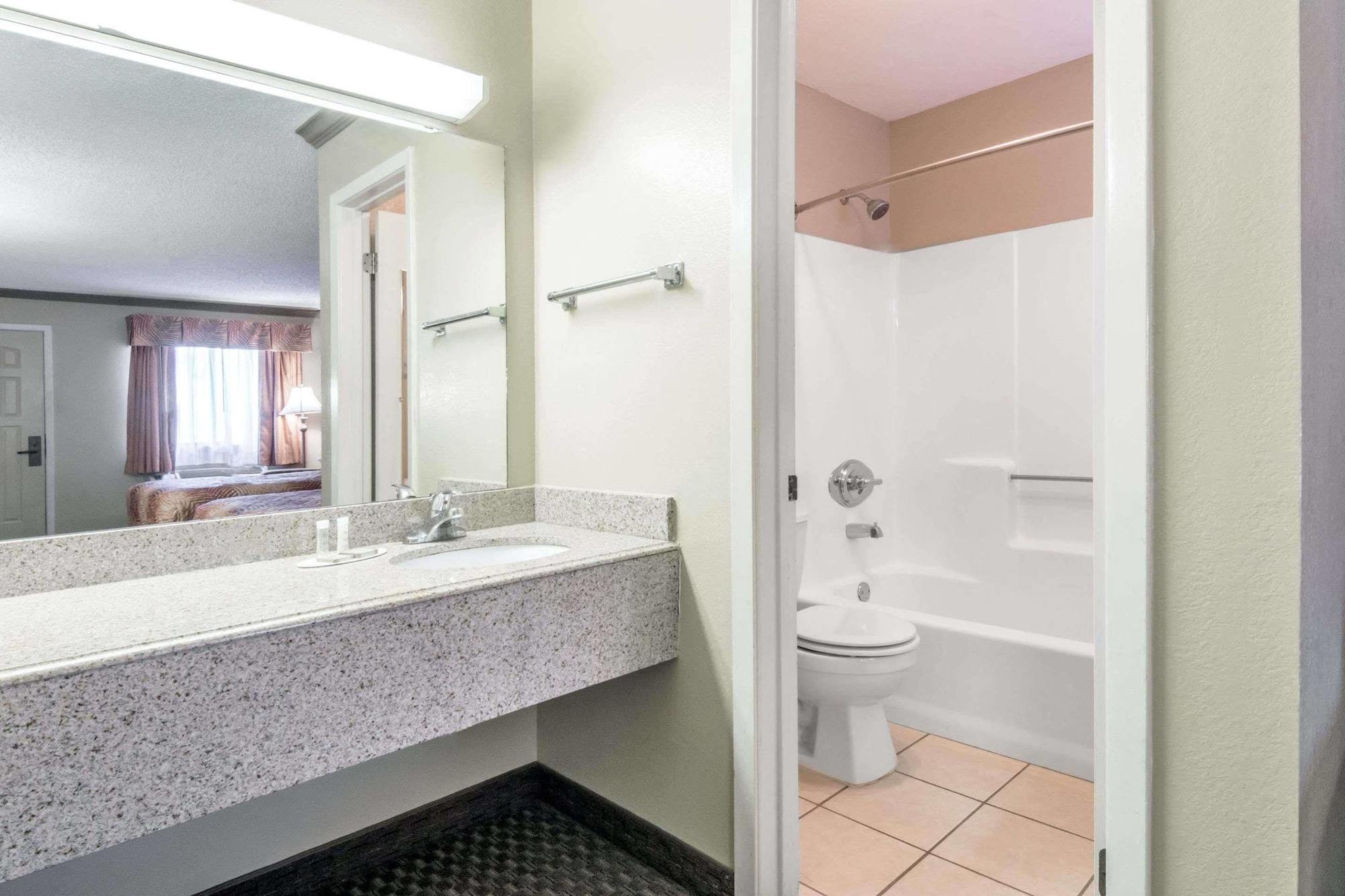 Hill Country Inn And Suite Copperas Cove المظهر الخارجي الصورة